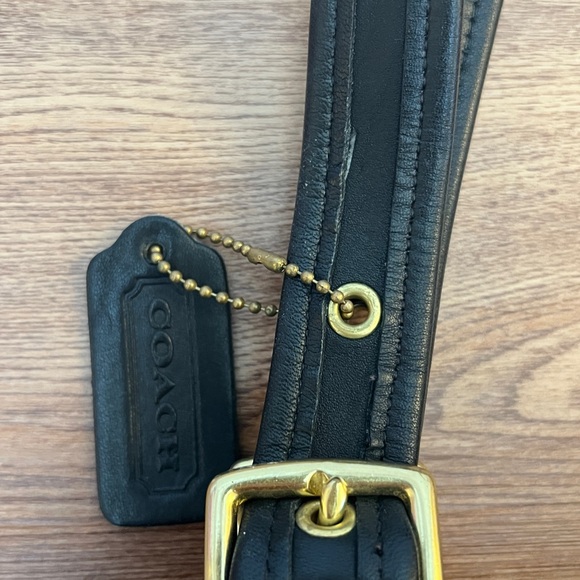 Vintage Coach Shoulder Bag (9086) in Black with Gold Buckles - Picture 9 of 13
